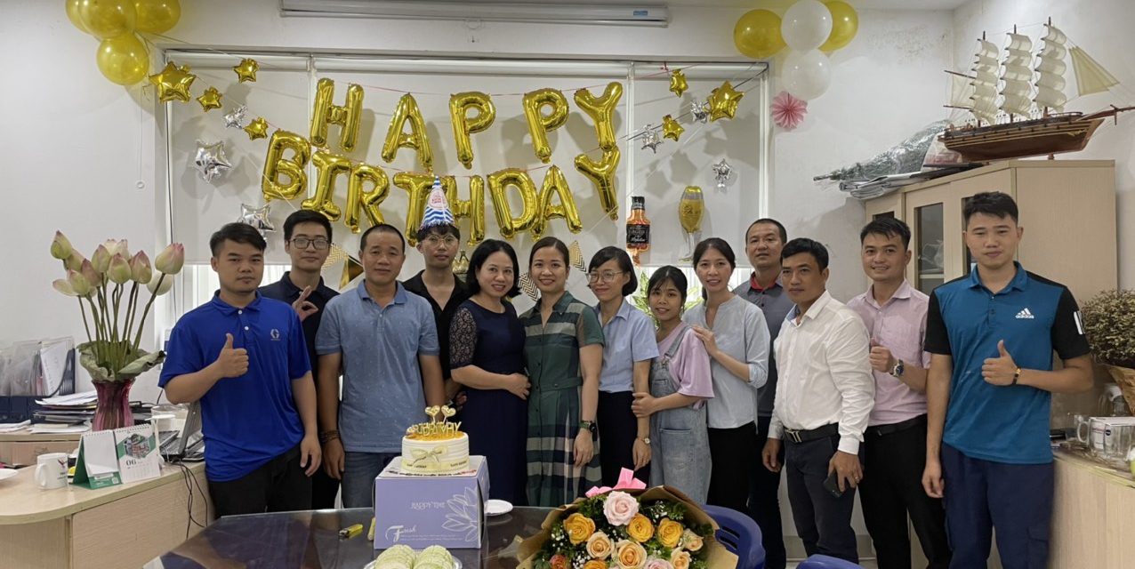 Lê Bình Chúc Mừng Sinh Nhật Sếp Và Các Thành Viên Tháng 7